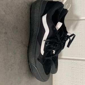 Vans Ultrarange Size 12
